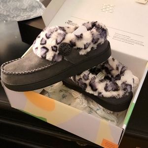 🔥 LAST CHANCE - Hard sole slipper